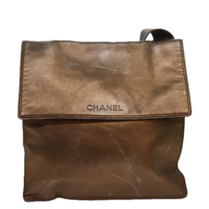 Chanel League  Leather Shoulder Bag (Pre-Owned)