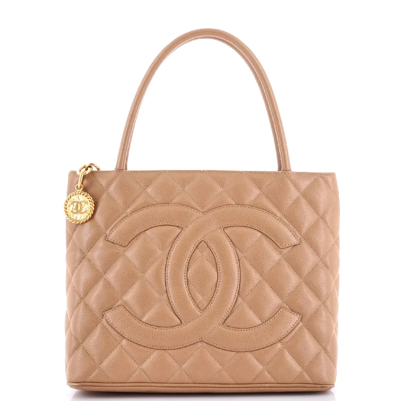 Medallion Tote Quilted Caviar